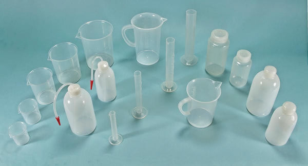 Grab Plastic Labware Starter Kit - 17 Pieces - DR Instruments